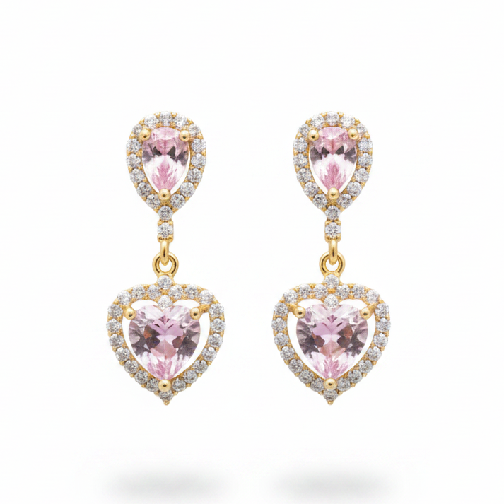 Pendientes corazón rosa fondo blanco