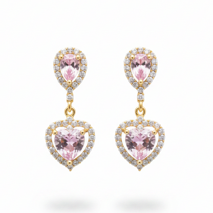 Pendientes corazón rosa fondo blanco