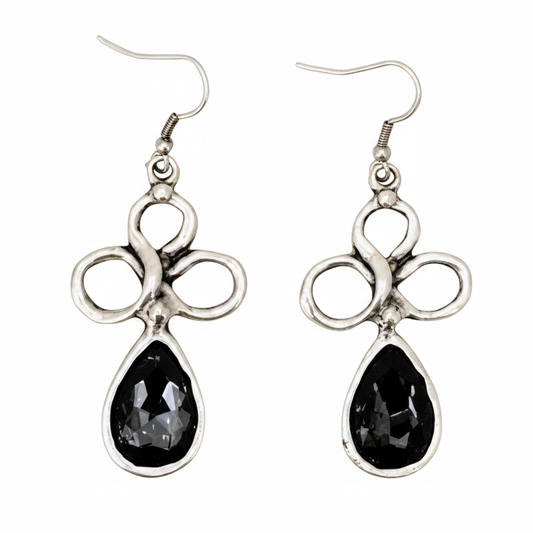Pendientes fondo blanco