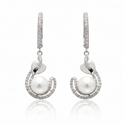 Pendientes perla fondo blanco