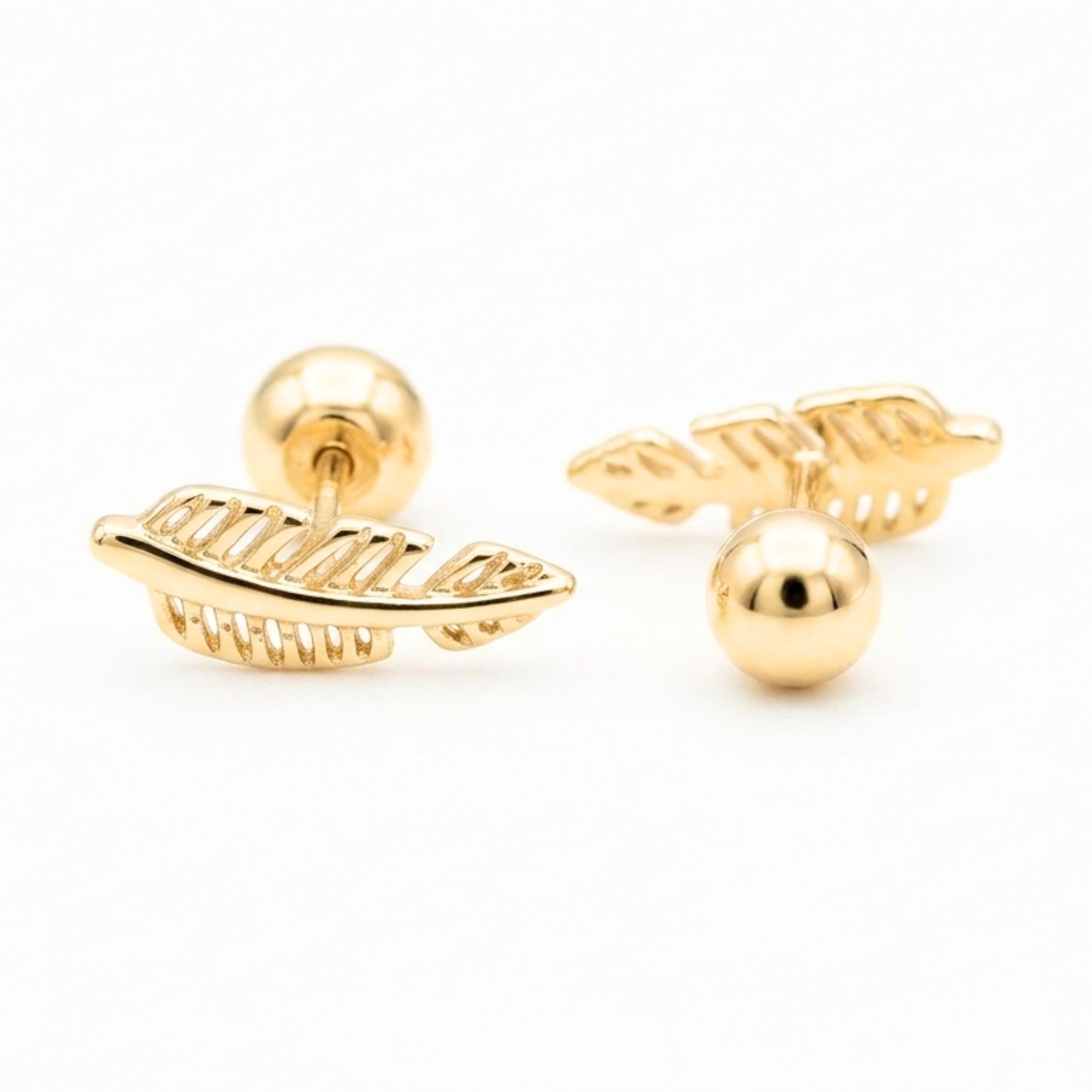 Pendientes de plata baño de oro dorados diseño joyería osnor moda moderno elegante cierre de bola de Rosca 