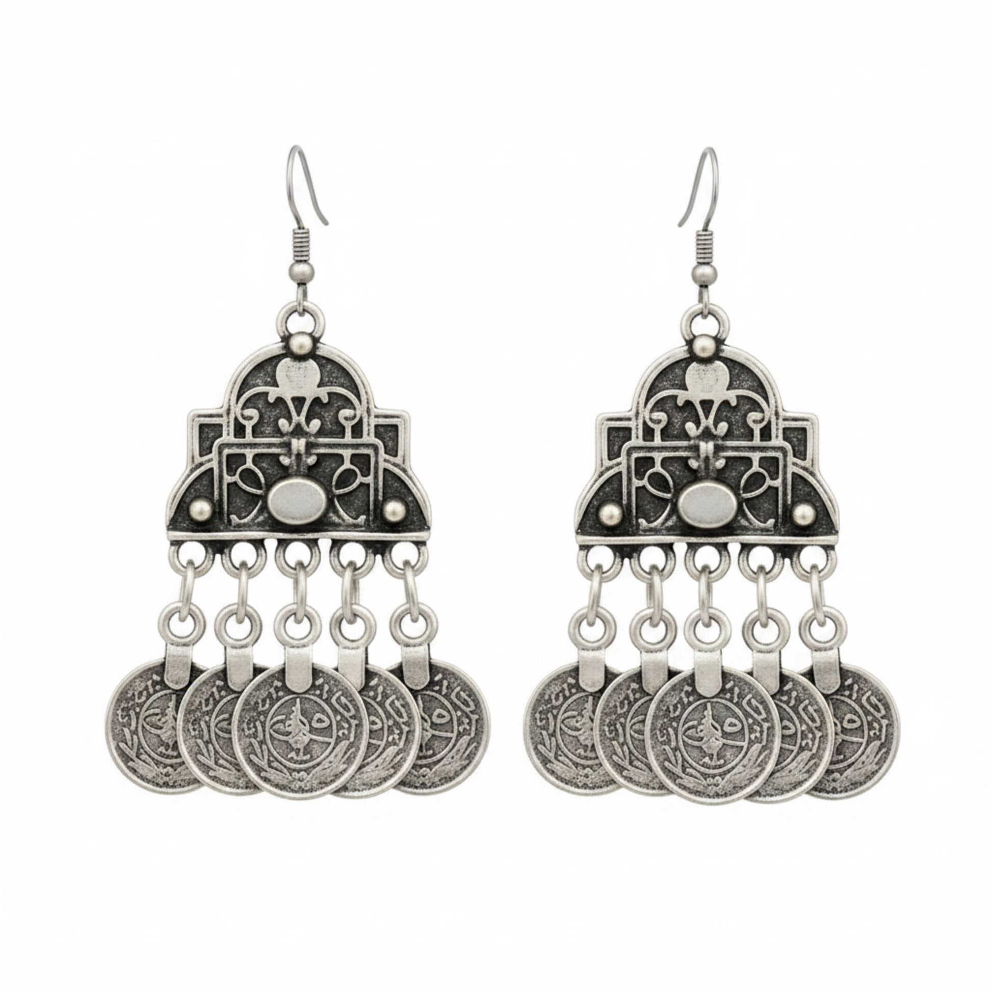 Pendientes Zamak Plateado Chandelier con Arabescos y Monedas Grabadas Étnicas Cierre Hippie. Joyeria Osnor