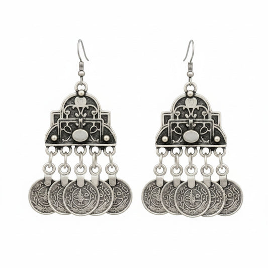 Pendientes Zamak Plateado Chandelier con Arabescos y Monedas Grabadas Étnicas Cierre Hippie. Joyeria Osnor