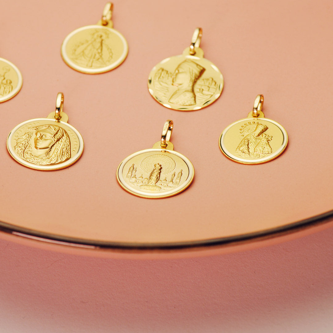18K MEDALLA ORO AMARILLO VIRGEN DE LOS DESAMPARADOS BISEL 18 MM