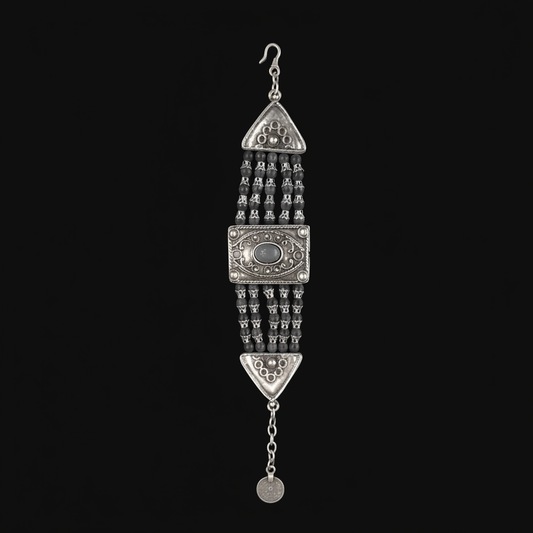 Pulsera brazalete Zamak Osnor étnica con triángulos y piedras negras Joyería Osnor Zamak 