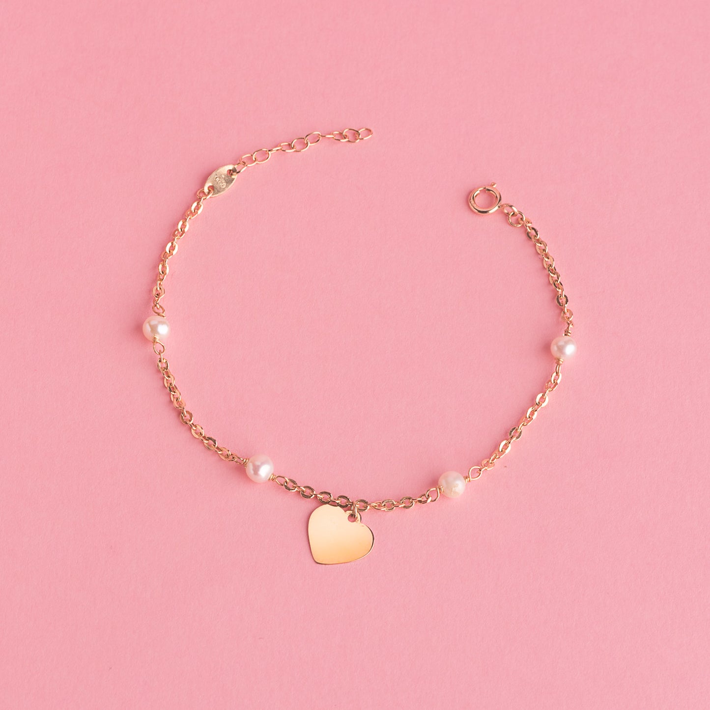 18K PULSERA ORO AMARILLO CON PERLAS 3.5MM Y PLACA CHAPA CORAZON 10MM. LARGO: 15 2CM C. AMOR