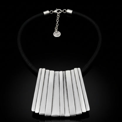 COLLAR ZAMAK REJILLA NEGRA